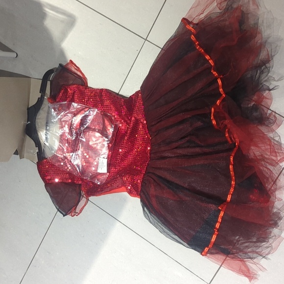 Red Devil Costume for Kids - NWT Size 8-10 - Picture 4 of 4